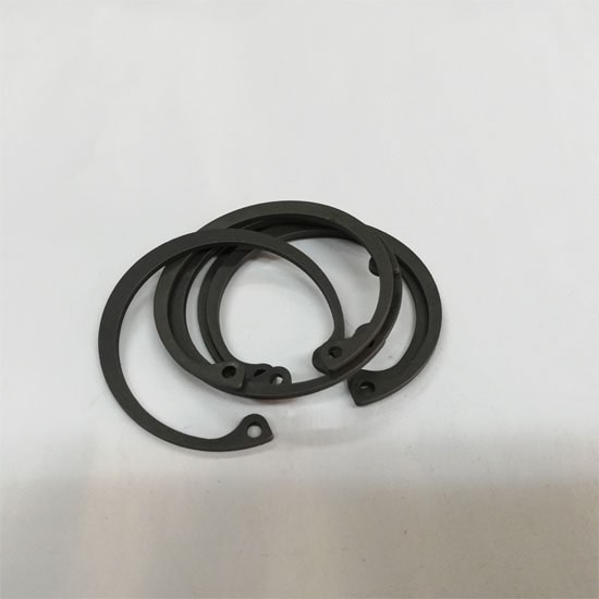 Retainer ring